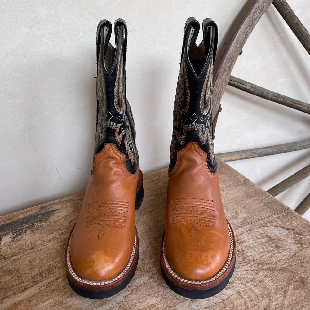 ARIAT COWBOY BOOTS Black Brown Embroidered Leather Mens Boys 5.5B NEW Retail$240 - Picture 6 of 14